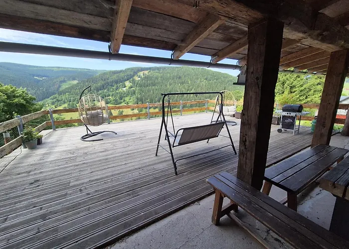 Na Hrani بيت للعطل